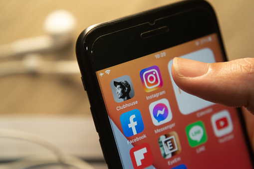 apps to buy likes on instagram

